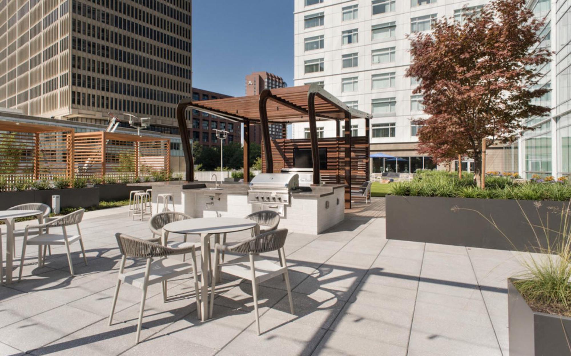 Luxury Near Kendall Sq